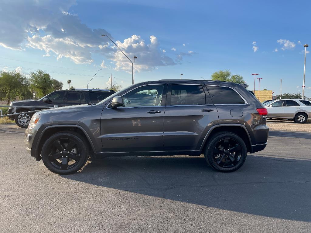 used 2015 Jeep Grand Cherokee car, priced at $12,995