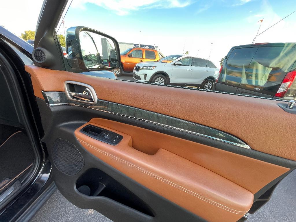 used 2011 Jeep Grand Cherokee car, priced at $12,495