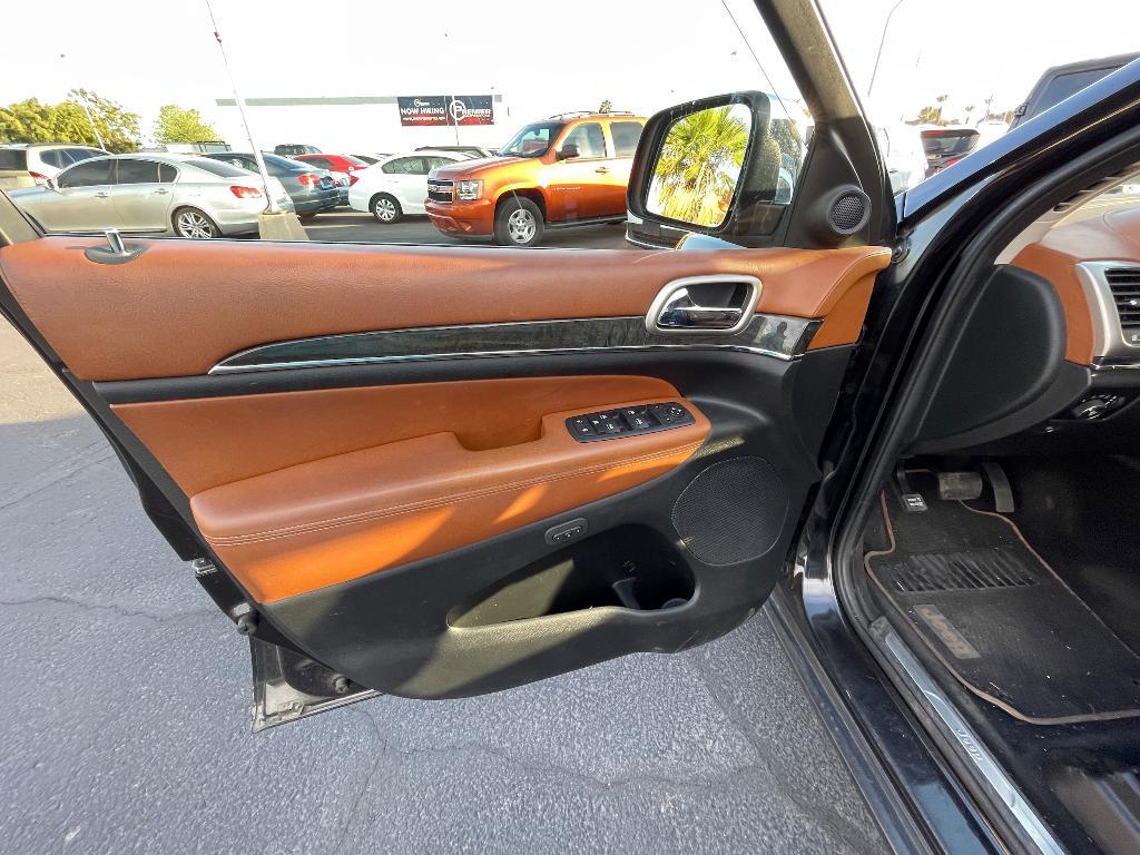 used 2011 Jeep Grand Cherokee car, priced at $12,495