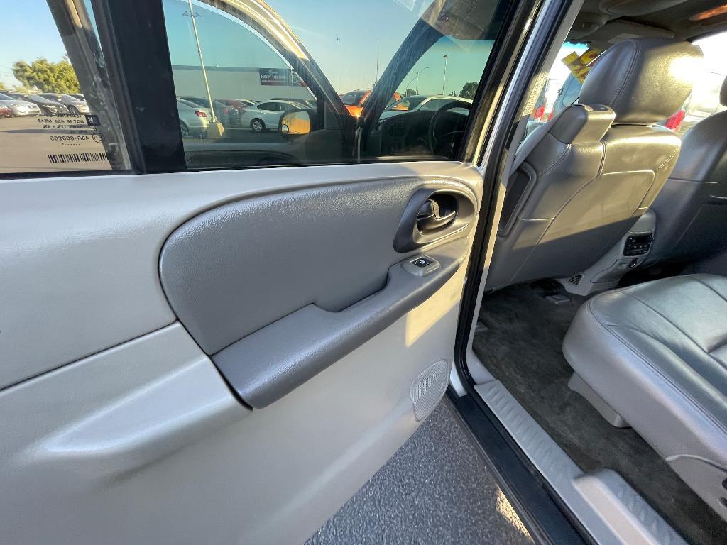 used 2003 Chevrolet TrailBlazer EXT car, priced at $4,995