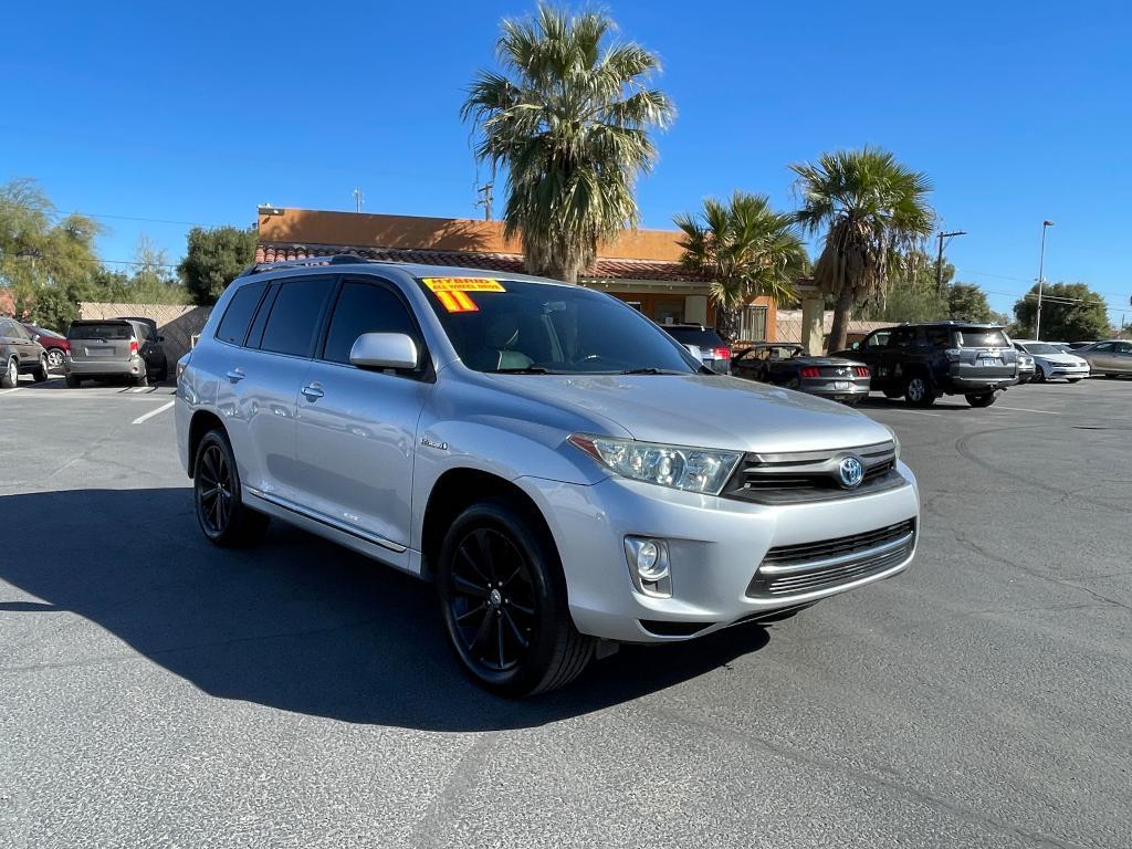 used 2011 Toyota Highlander Hybrid car, priced at $13,995