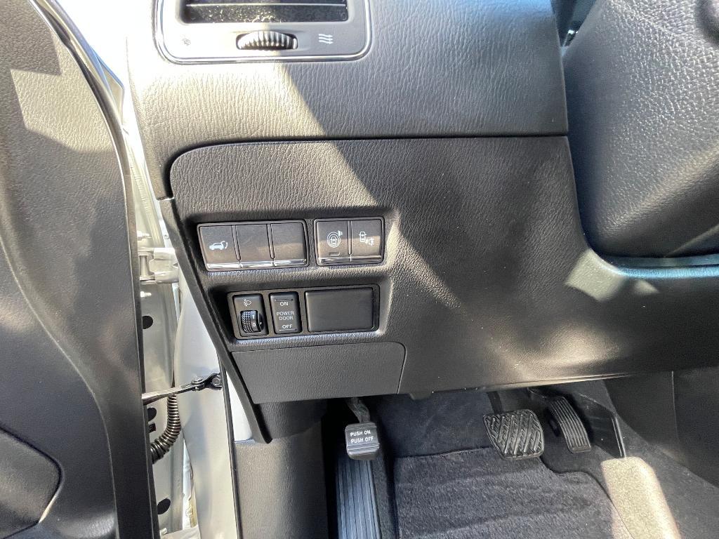 used 2015 INFINITI QX80 car, priced at $16,495