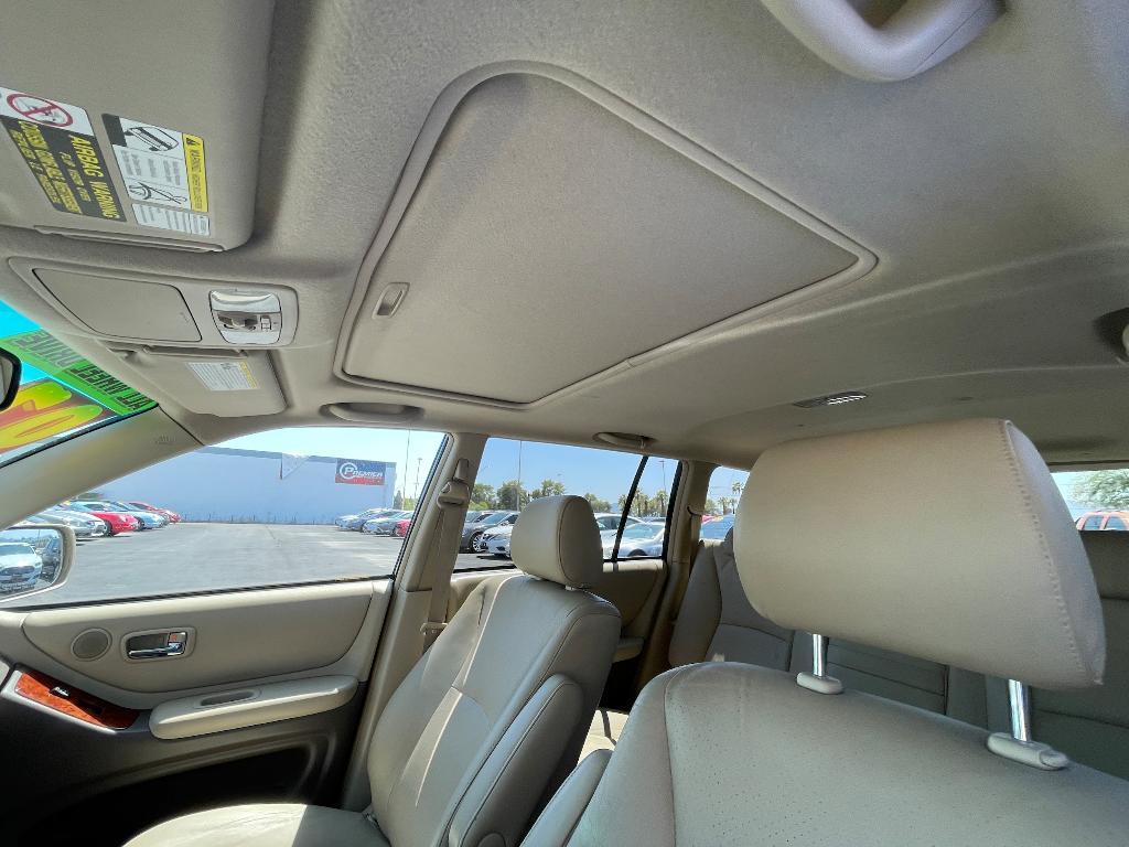 used 2007 Toyota Highlander car, priced at $7,495