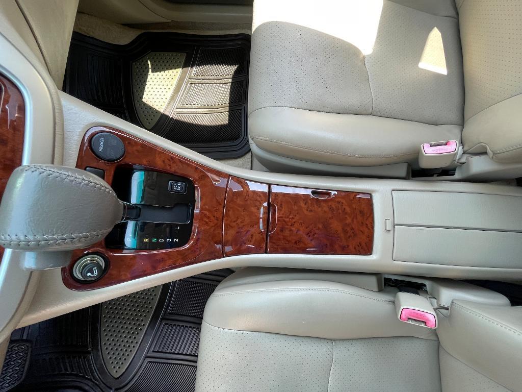 used 2007 Toyota Highlander car, priced at $7,495