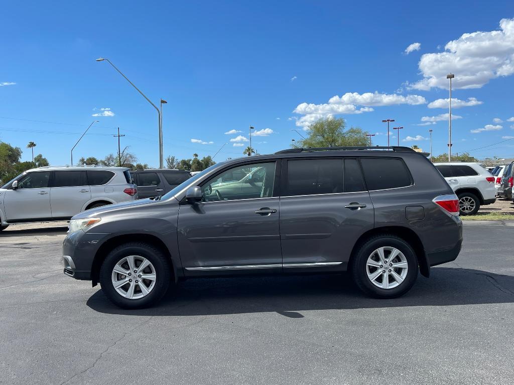 used 2012 Toyota Highlander car, priced at $11,995