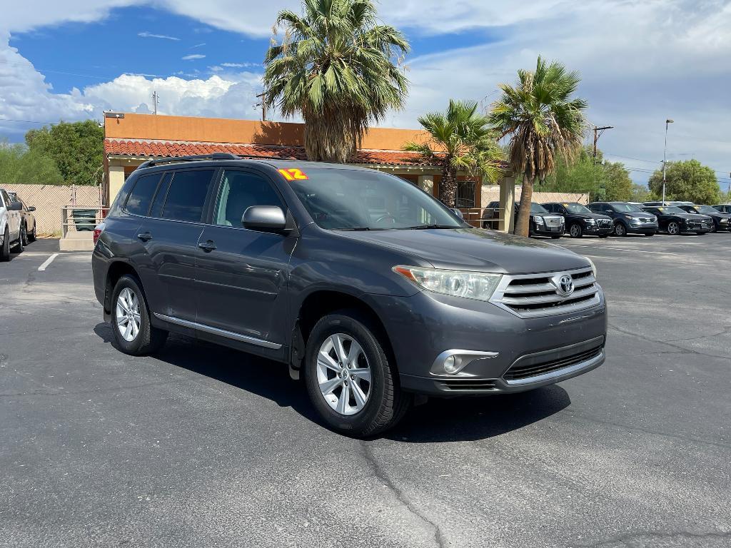 used 2012 Toyota Highlander car, priced at $11,995