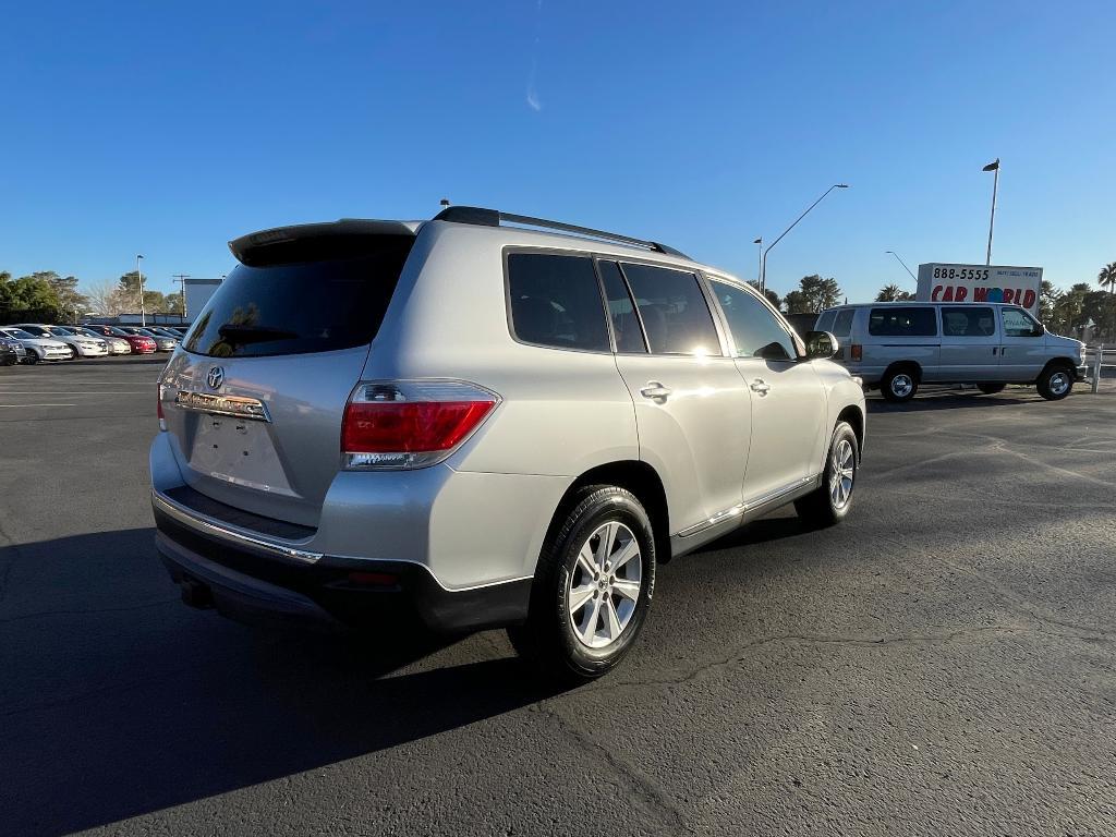 used 2011 Toyota Highlander car, priced at $12,495
