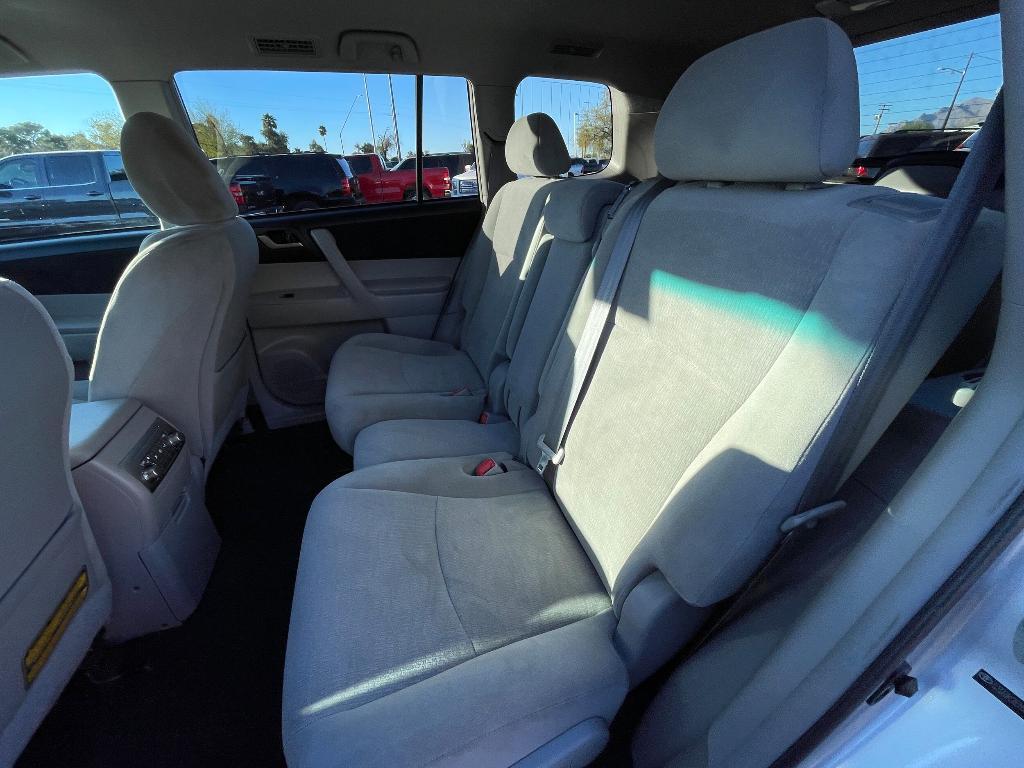 used 2011 Toyota Highlander car, priced at $11,995