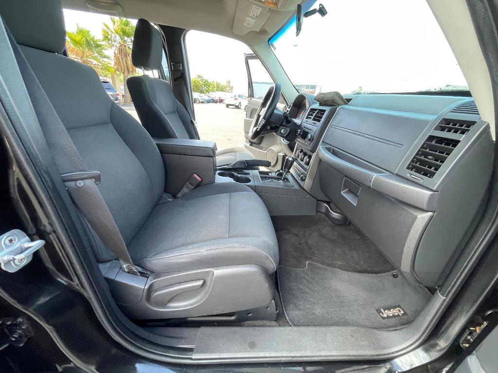 used 2009 Jeep Liberty car, priced at $7,495