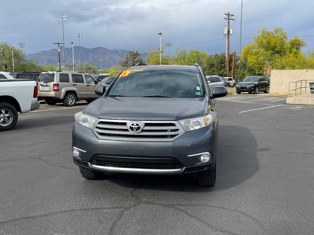 used 2013 Toyota Highlander car, priced at $14,495