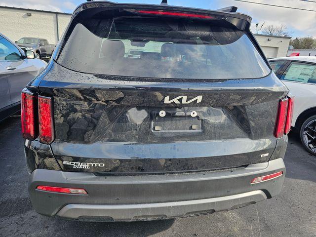 used 2023 Kia Sorento car, priced at $32,421