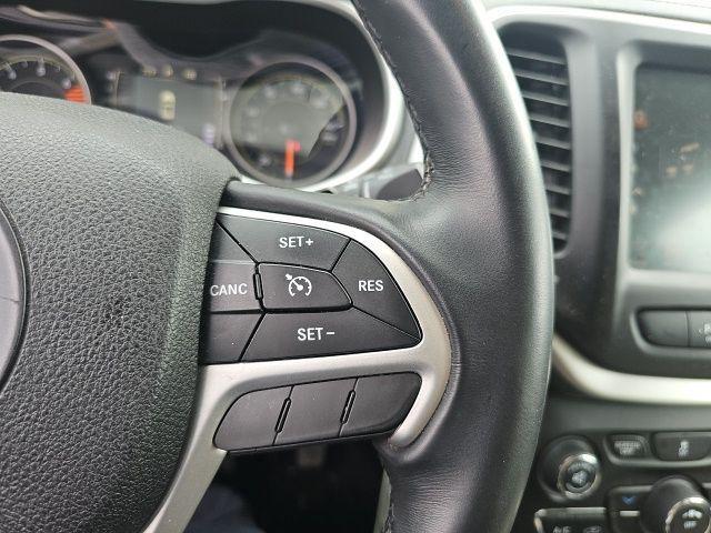 used 2016 Jeep Cherokee car, priced at $12,433