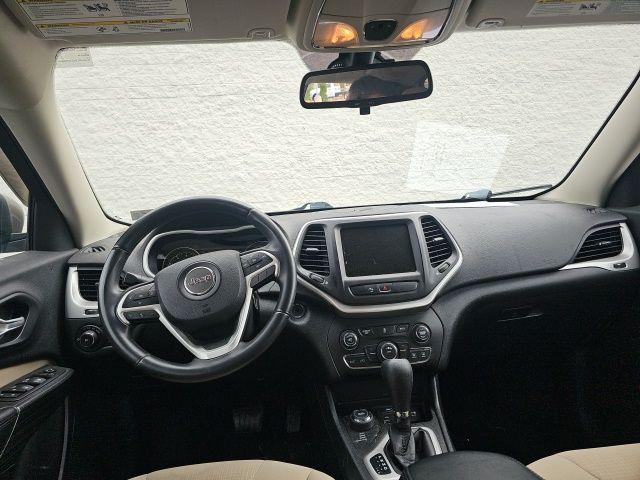 used 2016 Jeep Cherokee car, priced at $12,433
