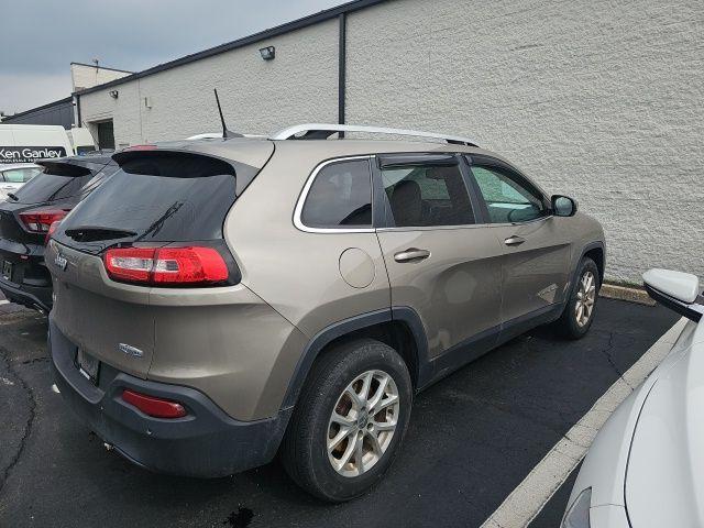 used 2016 Jeep Cherokee car, priced at $12,433