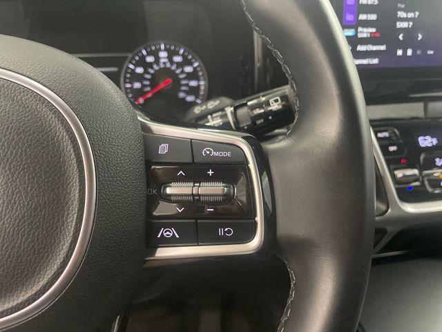 used 2022 Kia Sorento car, priced at $30,274