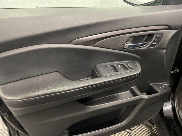 used 2020 Honda Pilot car, priced at $25,895