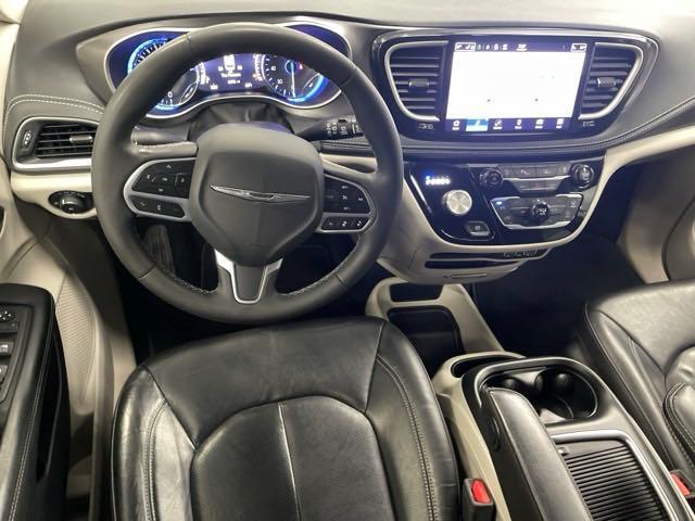 used 2022 Chrysler Pacifica car, priced at $28,984