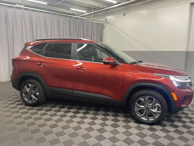 used 2024 Kia Seltos car, priced at $26,999