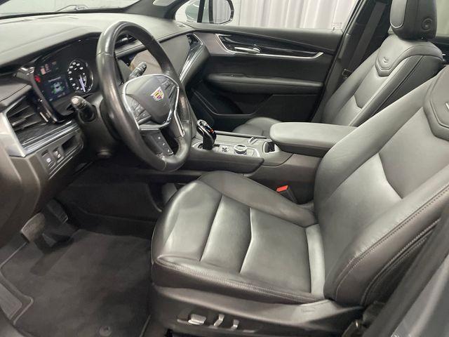 used 2023 Cadillac XT5 car, priced at $32,885