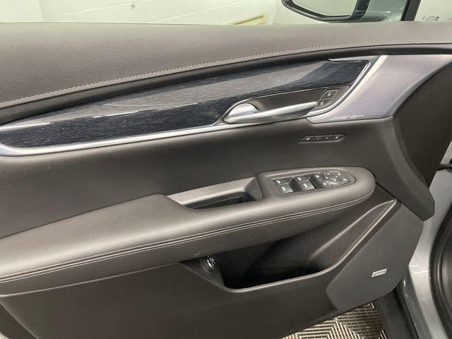 used 2023 Cadillac XT5 car, priced at $32,885