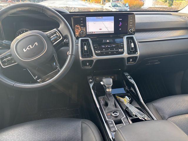 used 2022 Kia Sorento car, priced at $32,806