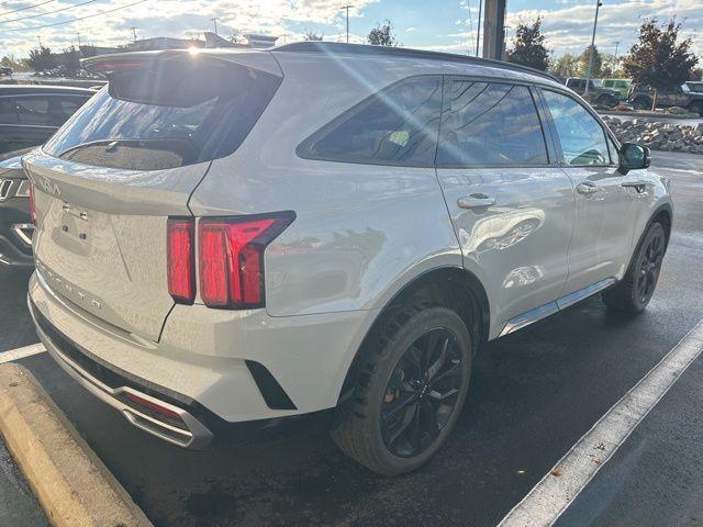 used 2022 Kia Sorento car, priced at $32,806