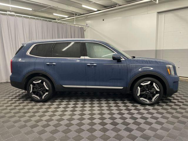 used 2023 Kia Telluride car, priced at $35,799