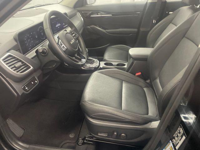 used 2025 Kia Seltos car, priced at $26,899