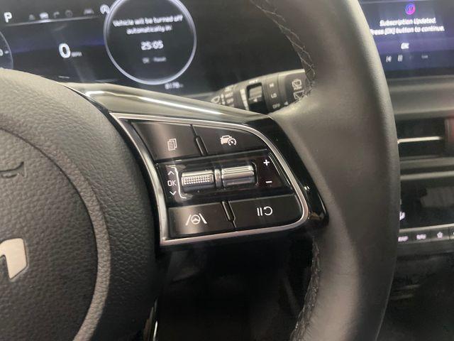 used 2025 Kia Seltos car, priced at $26,899