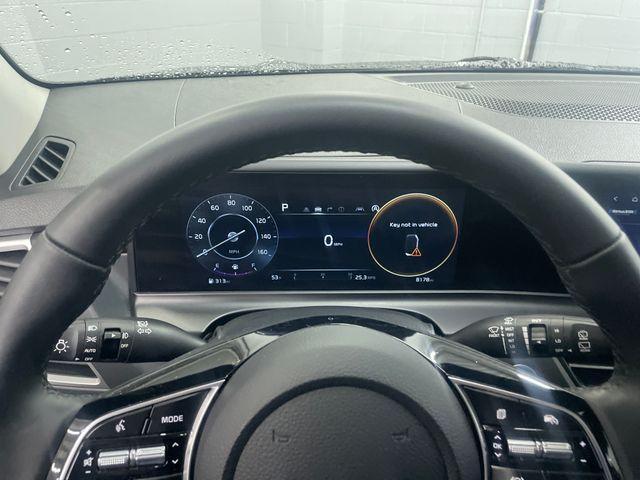used 2025 Kia Seltos car, priced at $26,899