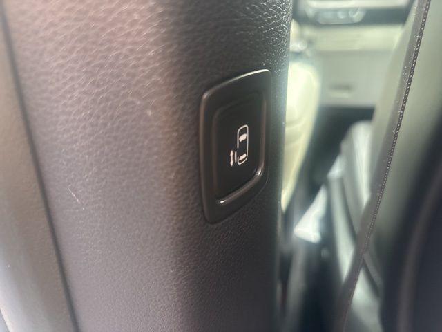used 2024 Kia Carnival car, priced at $38,157