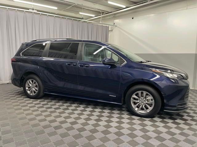 used 2021 Toyota Sienna car, priced at $33,009