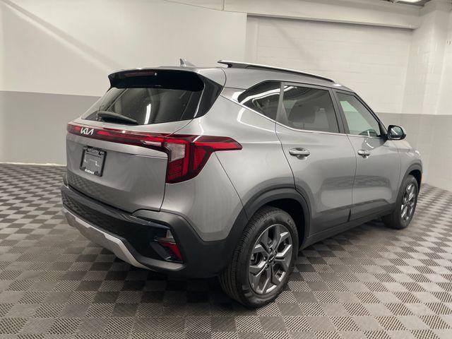 used 2024 Kia Seltos car, priced at $25,420