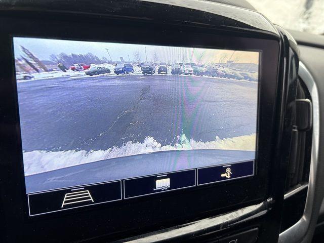 used 2021 Chevrolet Traverse car, priced at $23,088