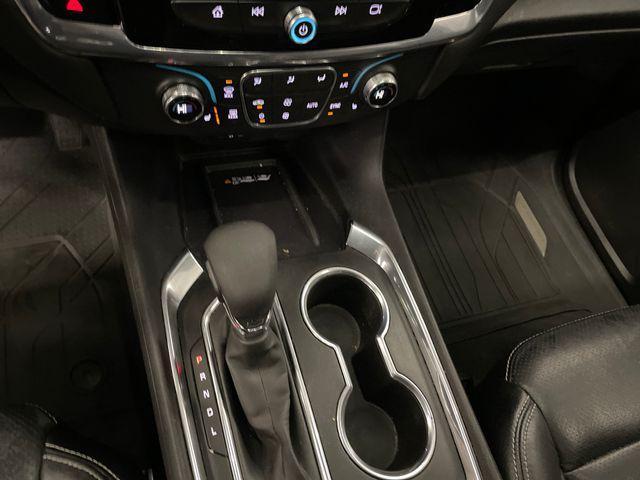 used 2022 Chevrolet Traverse car, priced at $25,325