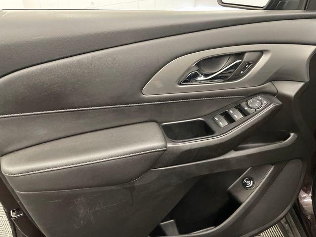 used 2022 Chevrolet Traverse car, priced at $25,325