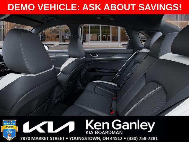 new 2025 Kia K5 car, priced at $30,245