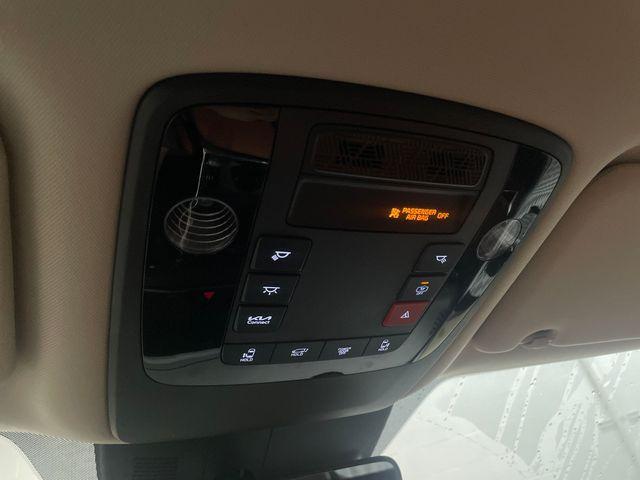 used 2025 Kia Carnival Hybrid car, priced at $42,398