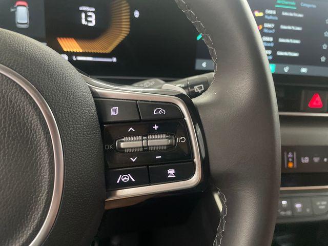 used 2025 Kia Carnival Hybrid car, priced at $42,398