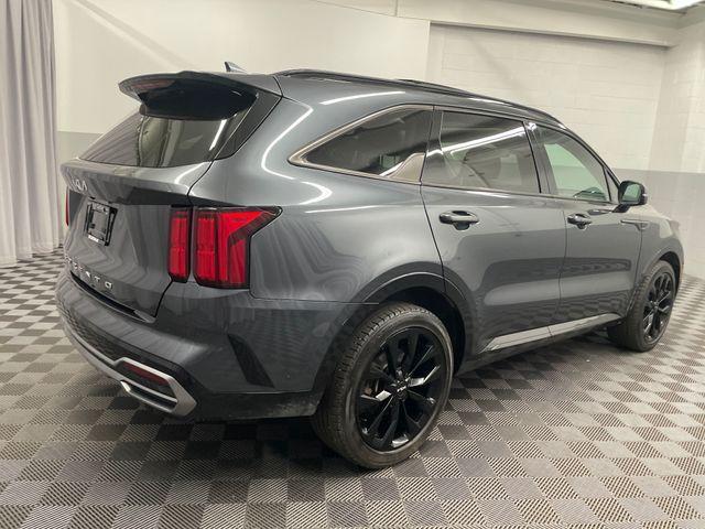 used 2022 Kia Sorento car, priced at $31,587