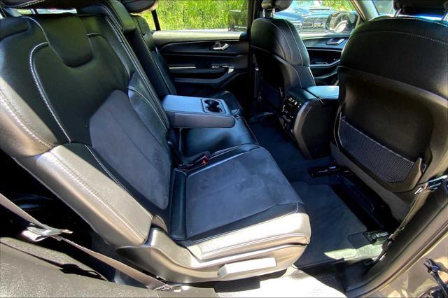 used 2024 Jeep Grand Cherokee L car, priced at $31,990