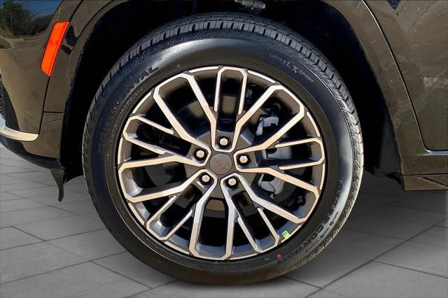 new 2025 Jeep Grand Cherokee L car, priced at $67,430