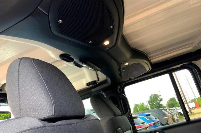 new 2025 Jeep Wrangler car, priced at $61,100
