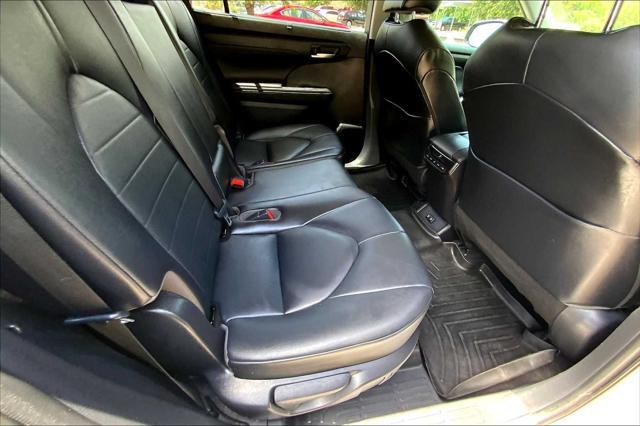 used 2021 Toyota Highlander car, priced at $25,890