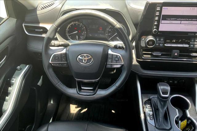 used 2021 Toyota Highlander car, priced at $25,890