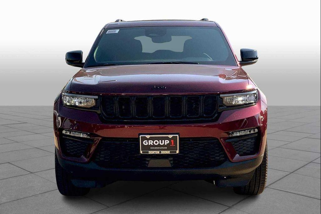 new 2025 Jeep Grand Cherokee car, priced at $47,999