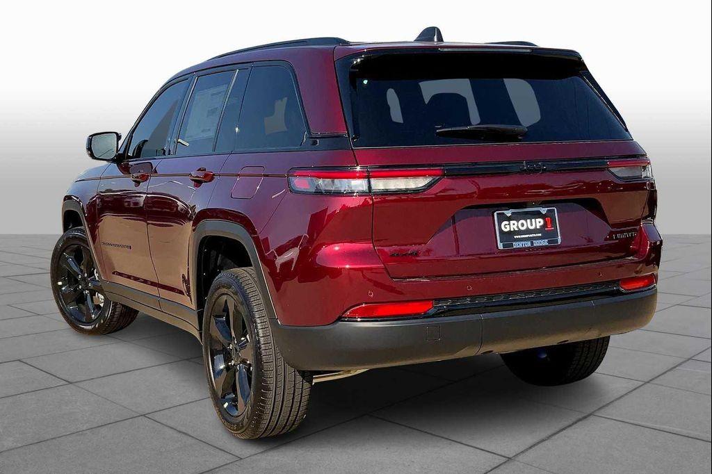 new 2025 Jeep Grand Cherokee car, priced at $47,999