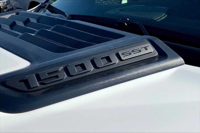 new 2025 Ram 1500 car, priced at $76,255