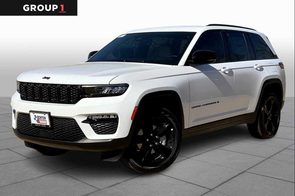 new 2025 Jeep Grand Cherokee car, priced at $44,199