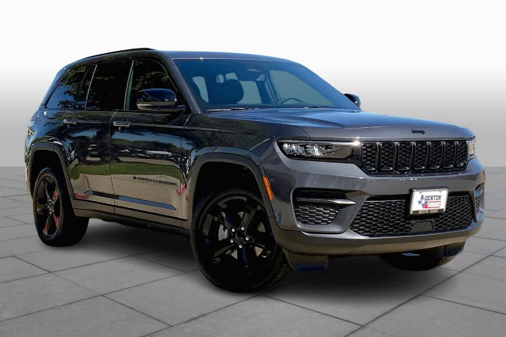 new 2024 Jeep Grand Cherokee car, priced at $43,999